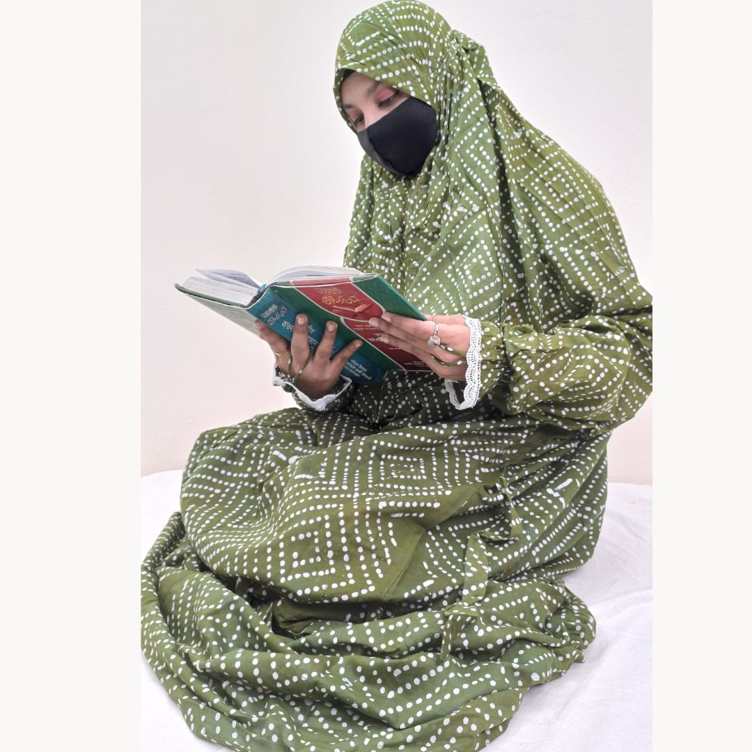 Bexi Batik Salat Long Hijab SLHC015