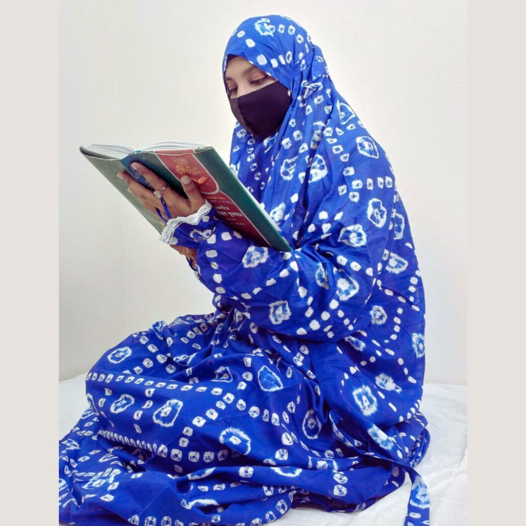 Bexi Batik Salat Long Hijab SLHC017