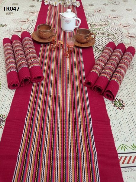 Dining Table Runner with 6 pcs Mat TR047